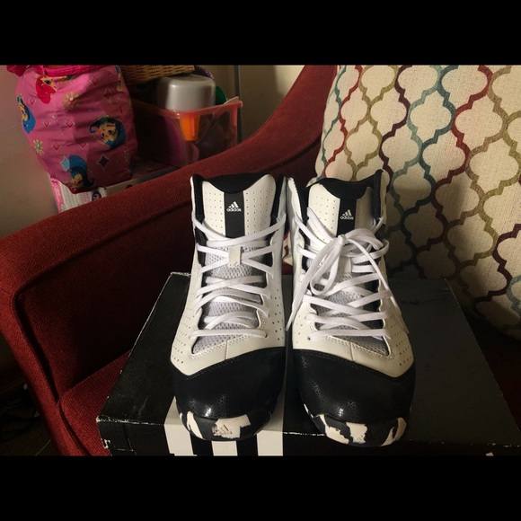 Adidas - Picture 4 of 4